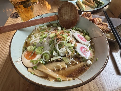 Takumi Dortmund photo 3